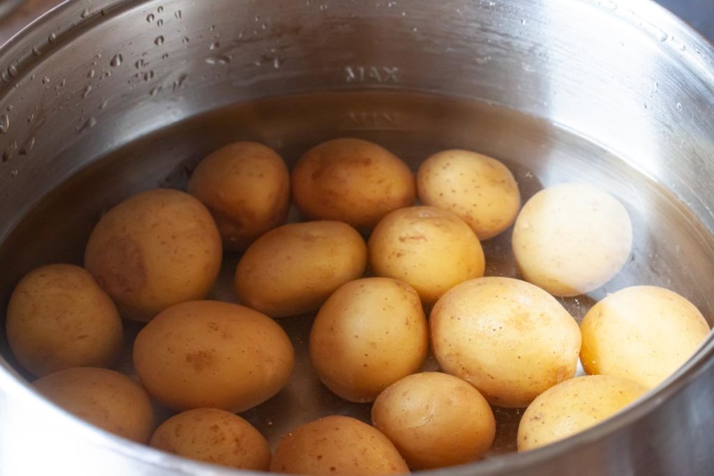 Bild: Kartoffeln im Topf
