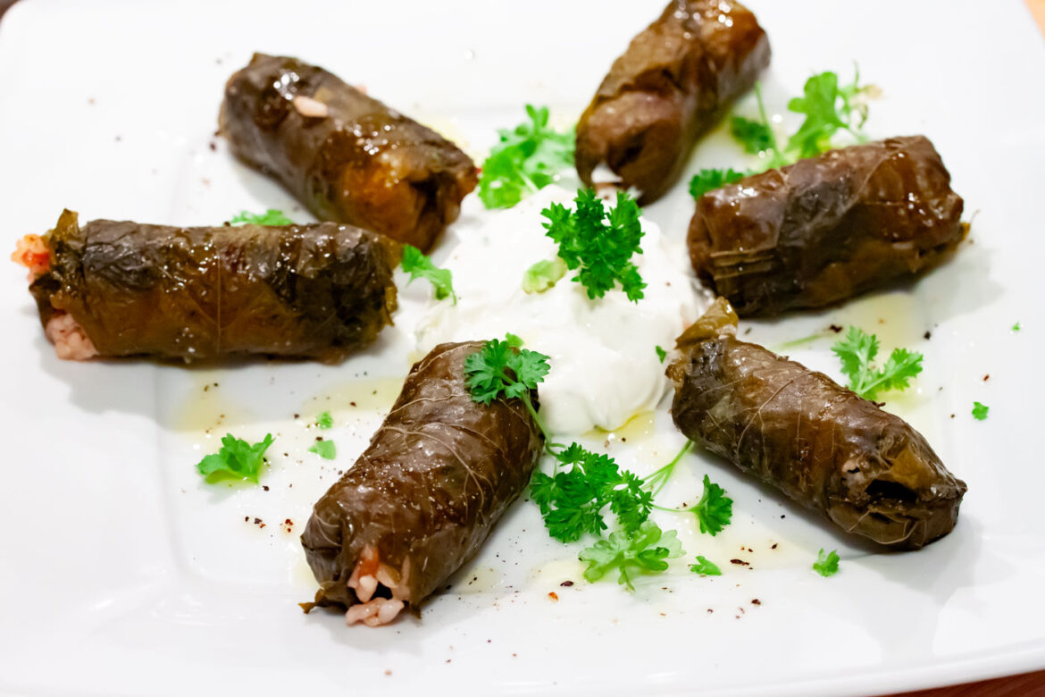 Gefüllte Weinblätter: ein Klassiker mediterraner Küche