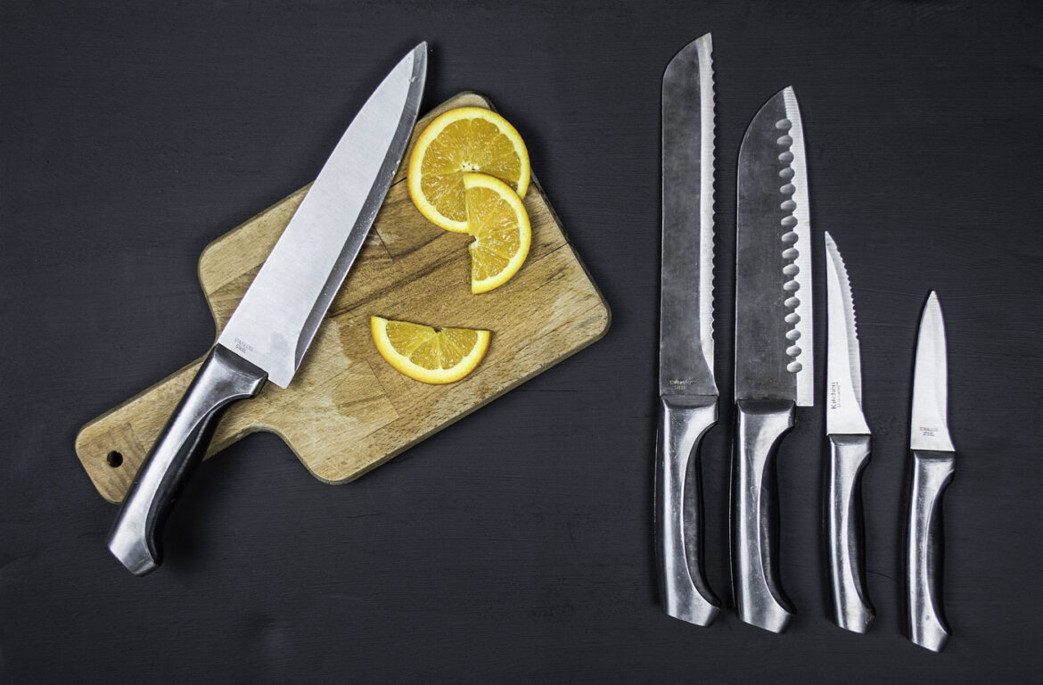 Titelbild zu den wichtigsten Messern in der Küche