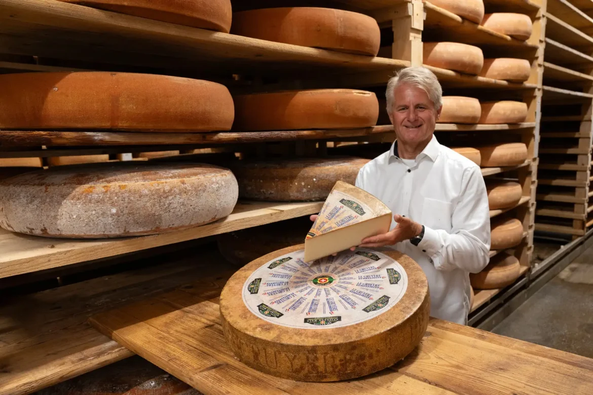 Affineur Walo von Mühlenen im Käsekeller